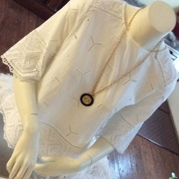 💞NORDSTROM Collection 💞stunning eyelet blouse - Picture 3 of 16